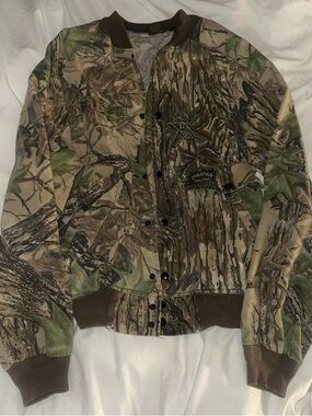 Realtree Camouflage Shirt Jacket in Brown and Green